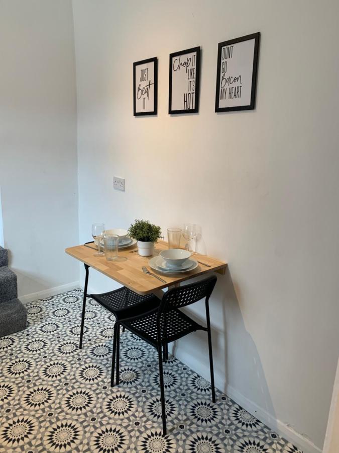 Windsor 4 - Spacious Beautiful 4 Bdrm Maisonette Nr Ncle Free Wifi Free Parking Gateshead Buitenkant foto